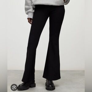 Black kick-flair sweatpants - Beta trousers